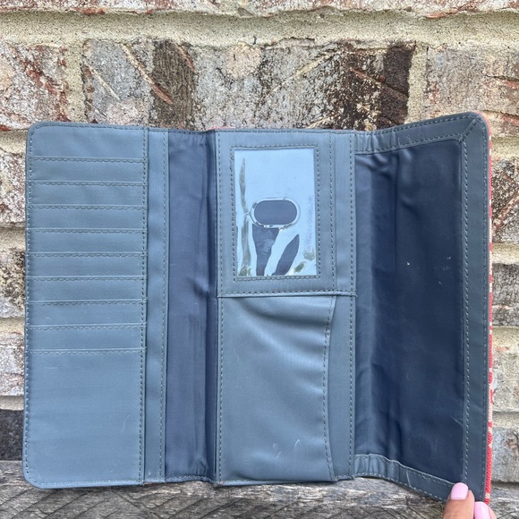 Pink, Kenneth Cole reaction wallet - Picture 6 of 6